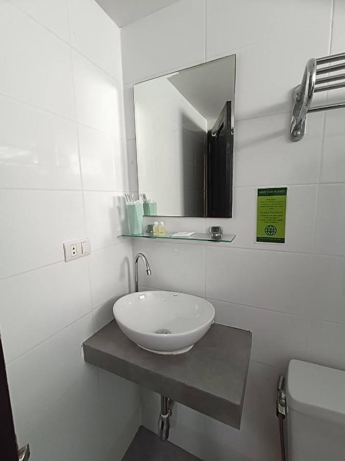 Noble House Patong Hotel Luaran gambar