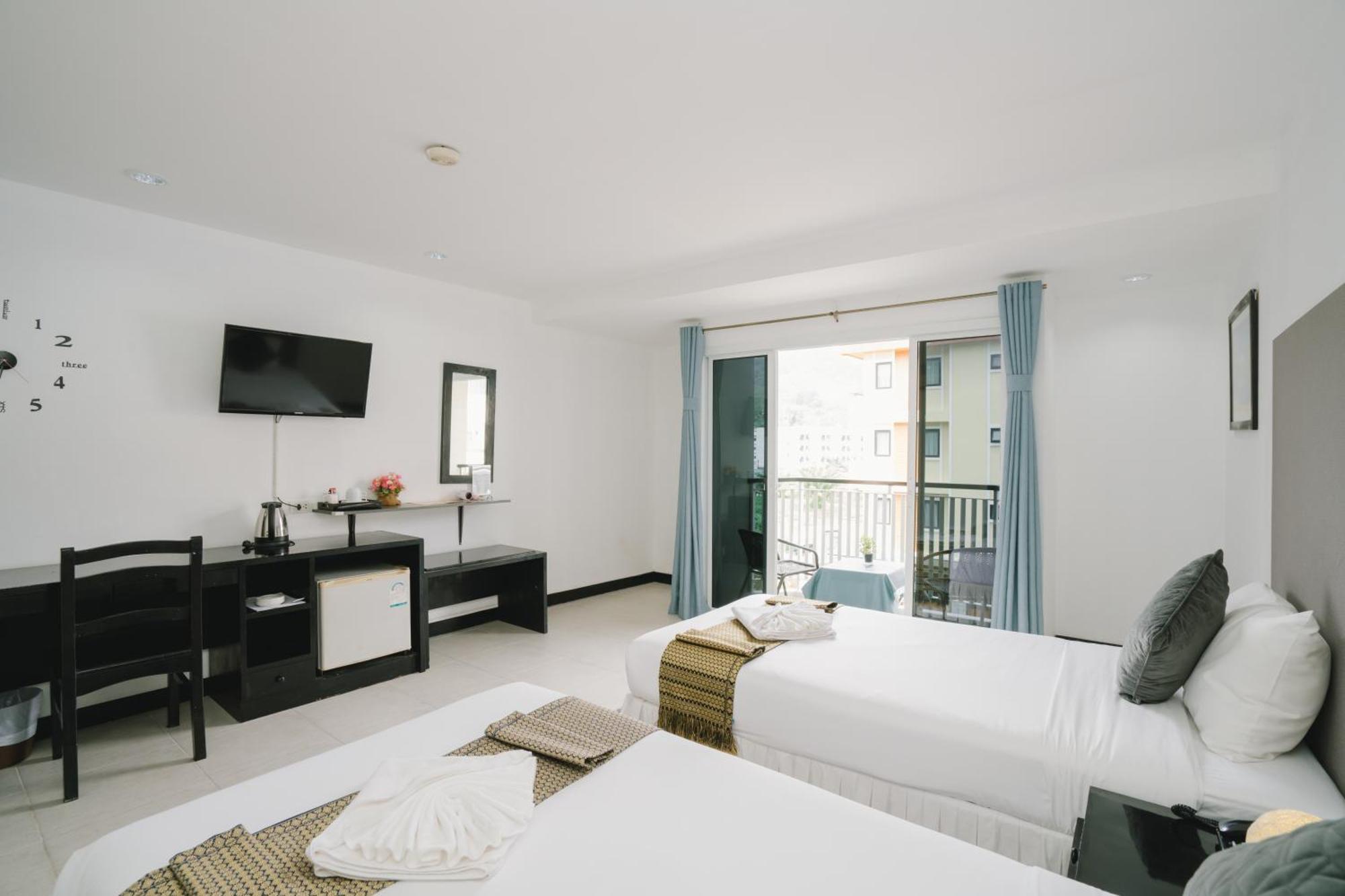 Noble House Patong Hotel Luaran gambar