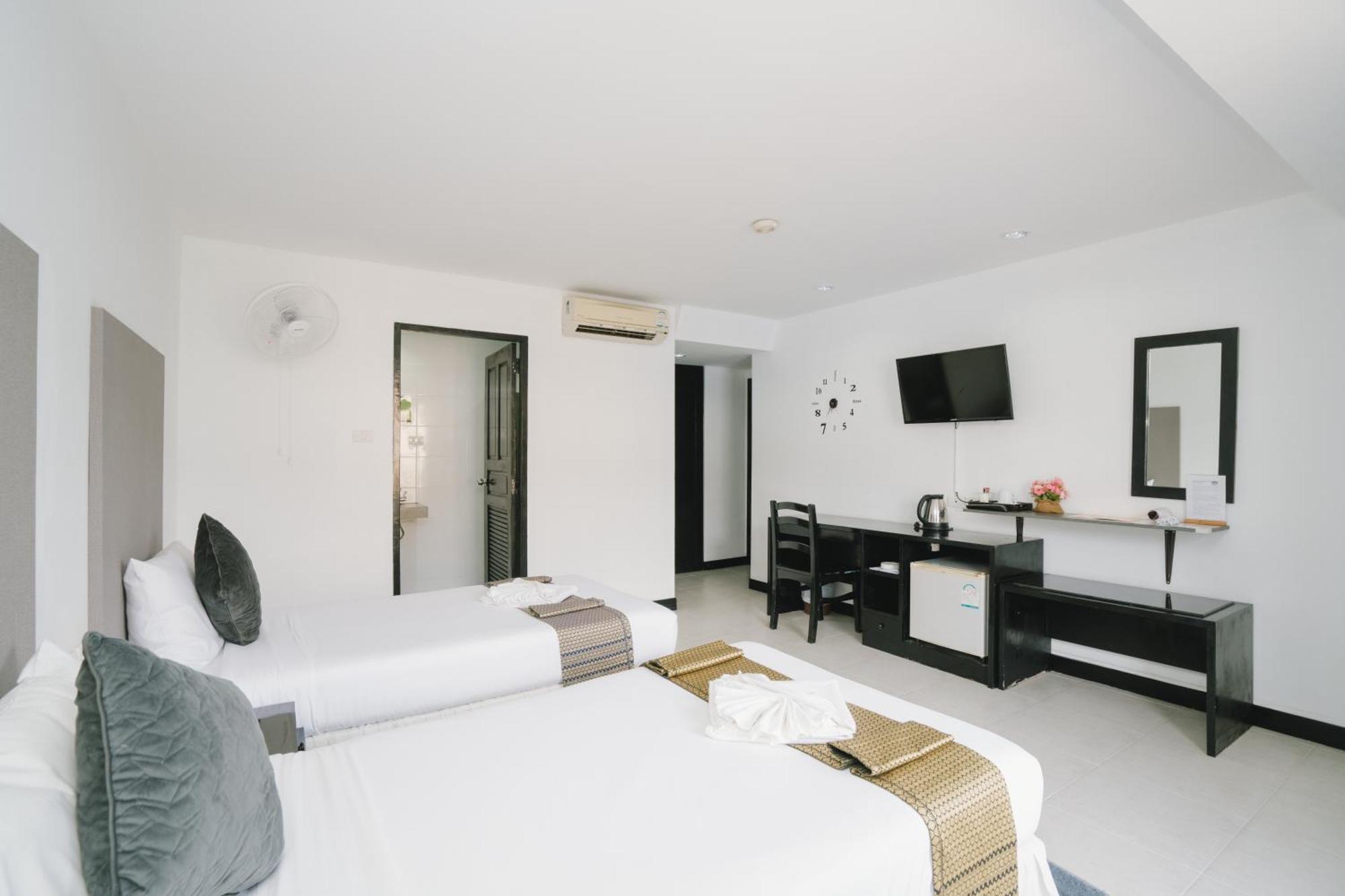 Noble House Patong Hotel Luaran gambar